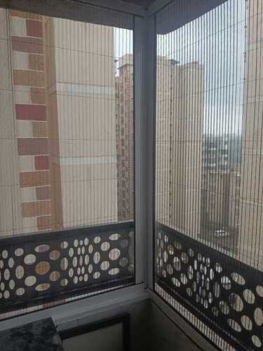 Securing Gridded Balconies